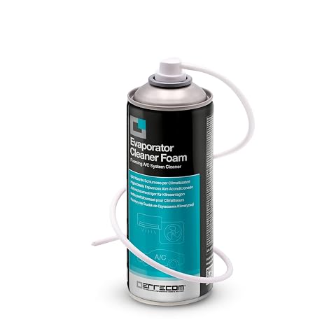 Aérosol nettoyant pour évaporateur avec sa longue canule, près d’un climatiseur mobile dans un intérieur clair.