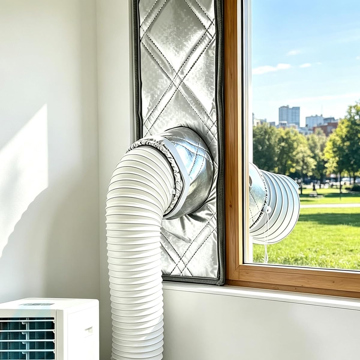 Joint textile Huarew de 250 cm installé sur une porte coulissante autour d’un conduit d’évacuation.